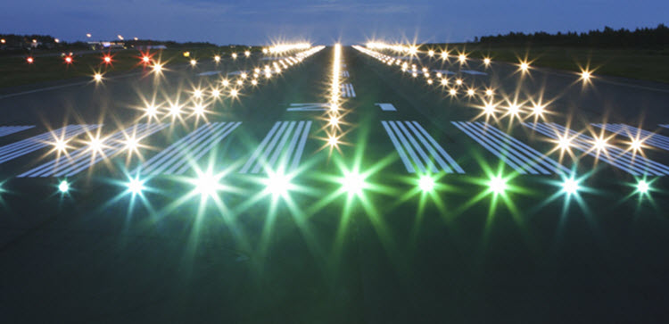 Everything You Need To Know About Taxiway Lighting - Pilot Institute